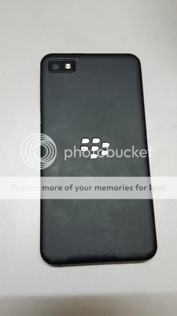 Bán blackberry z10 còn mới 99% fullbox - 1