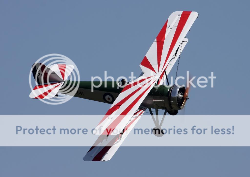 http://i604.photobucket.com/albums/tt126/IanP51/Shuttleworth%20Spring%20Air%20Show%2011/IMG_2552A.jpg