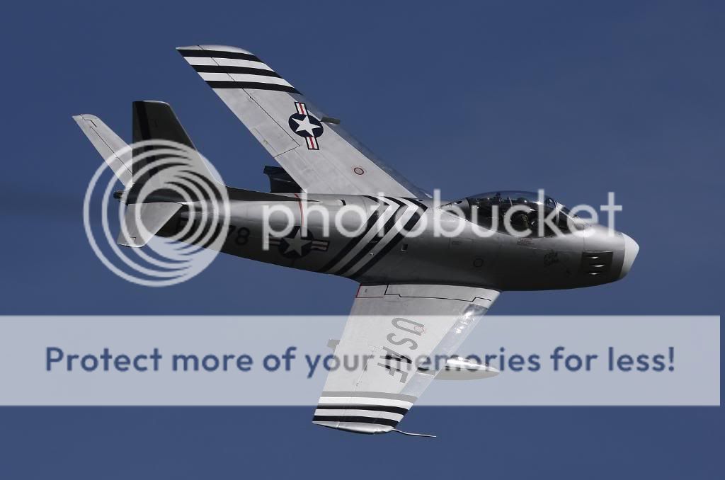 http://i604.photobucket.com/albums/tt126/IanP51/Shuttleworth%20Spring%20Air%20Show%2011/IMG_2717A.jpg