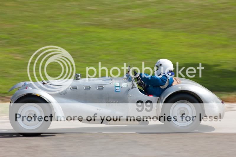 IMAGE: http://i604.photobucket.com/albums/tt127/jxpresto/Vintage%20Grand%20Prix%202010/IMG_1578.jpg