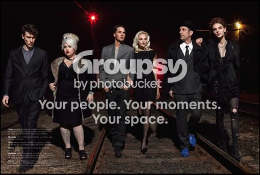 http://i604.photobucket.com/albums/tt128/MariWeb/Look1.jpg